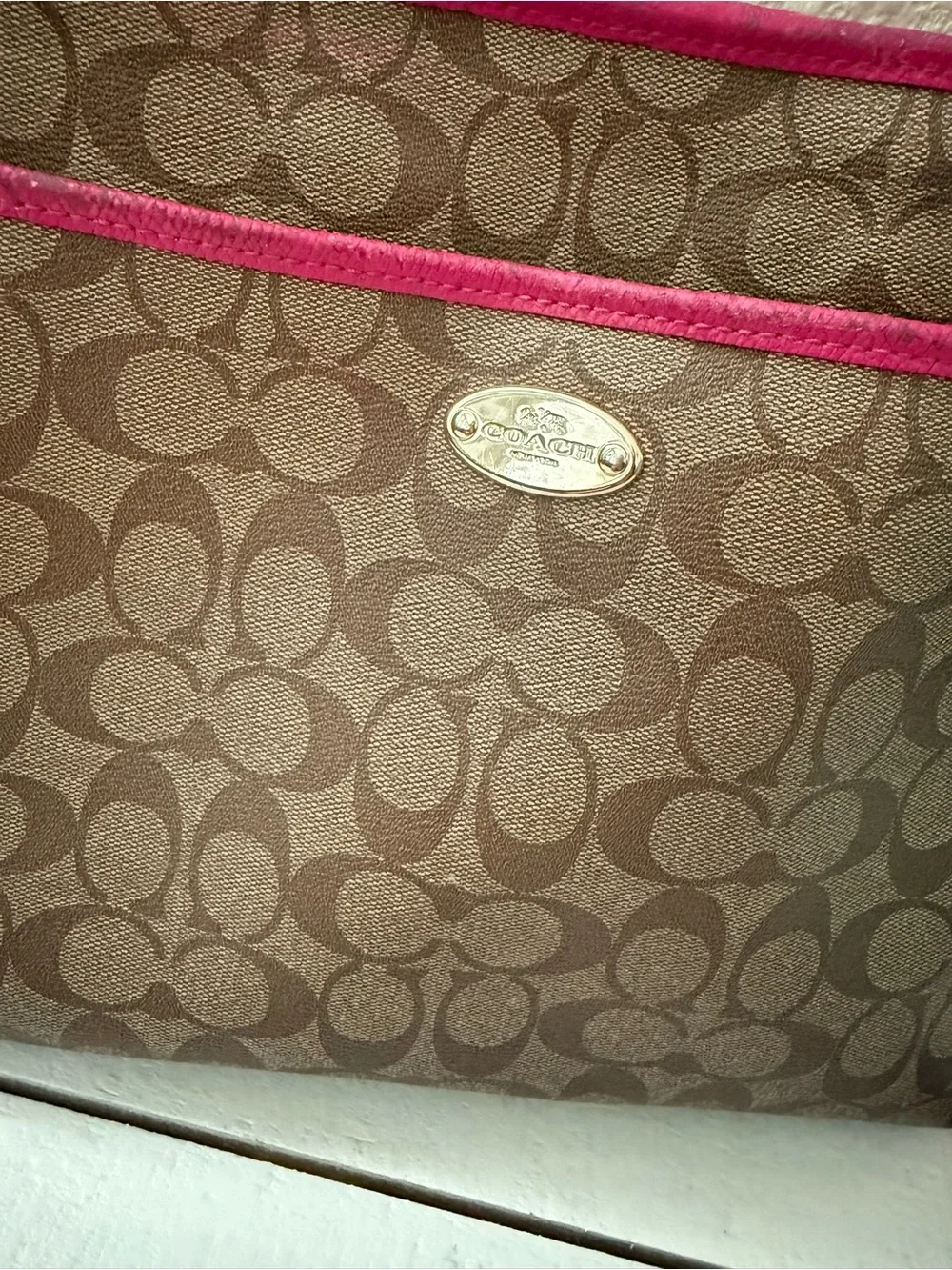 Coach crossbody signature